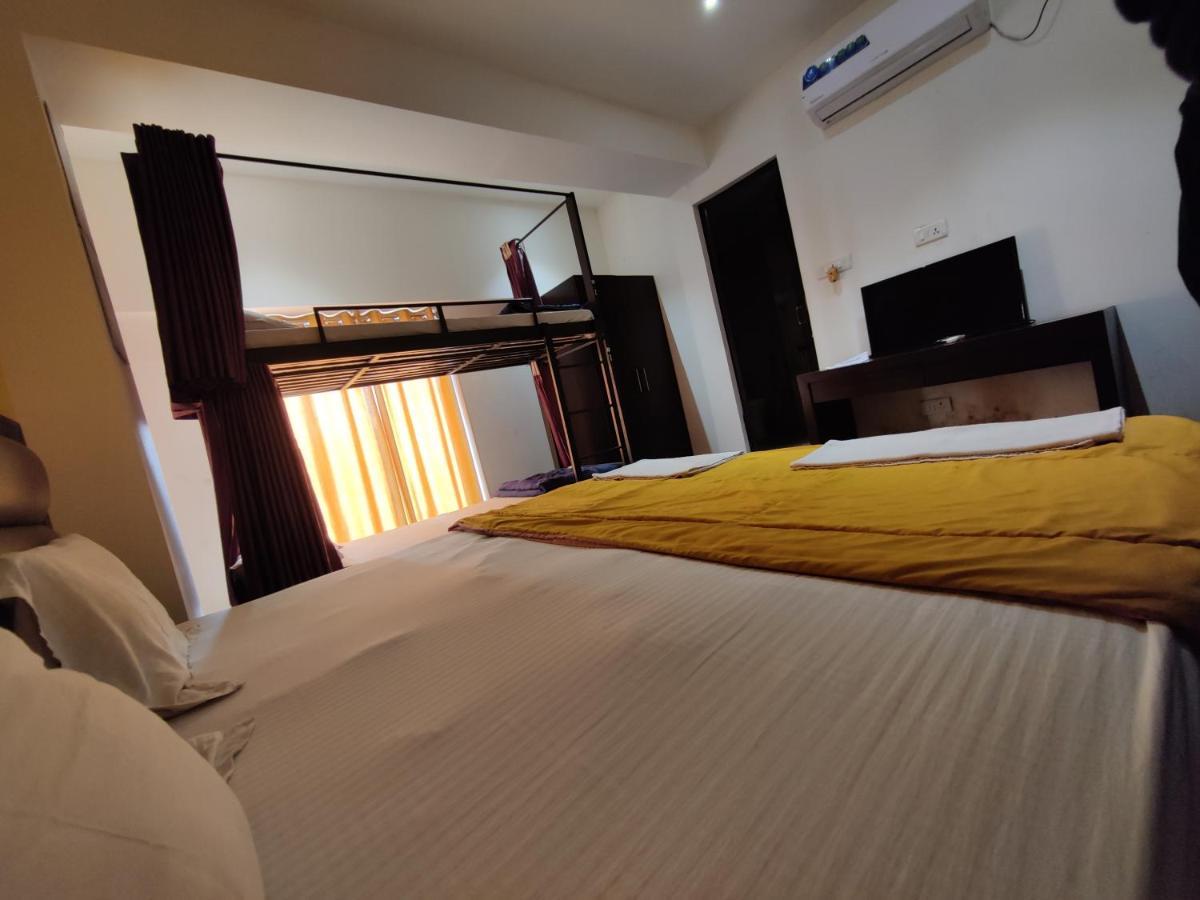 Joey'S Hostel Agra Exterior photo